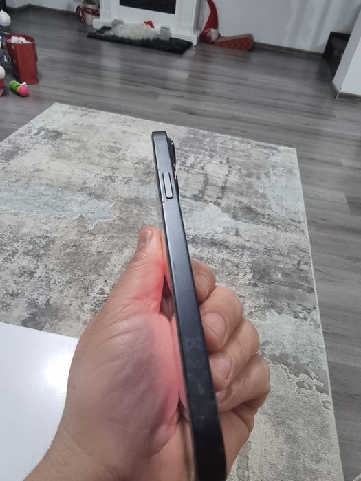 Vând iphone 14 plus