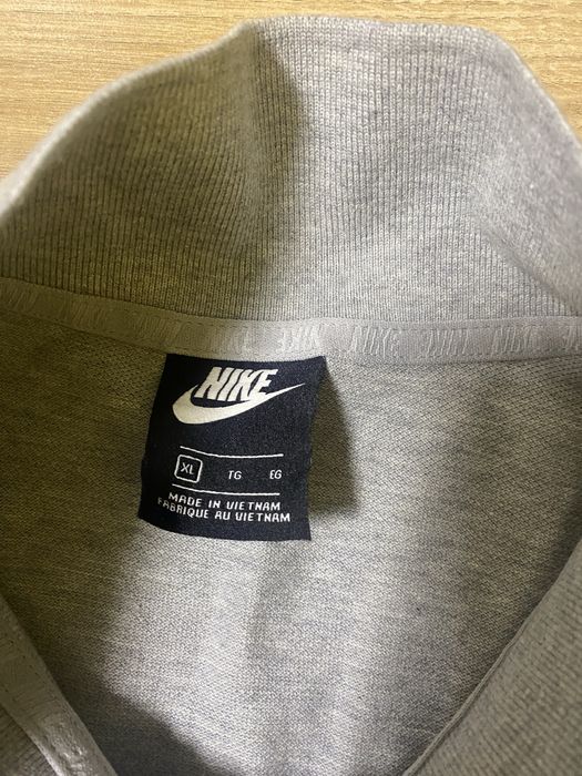 Nike тениска с яка