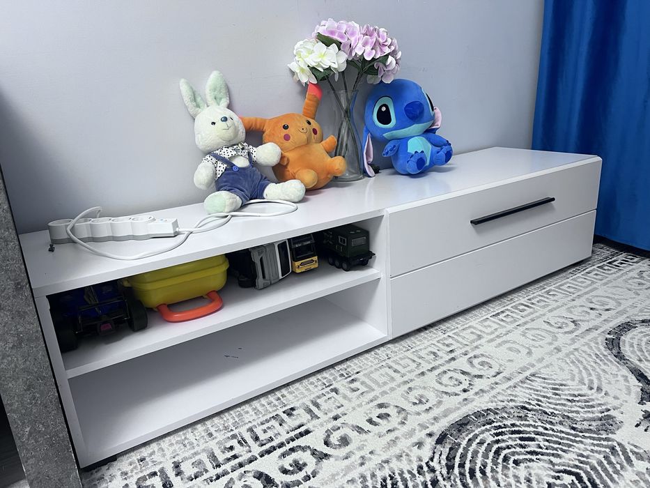 Продается шкаф под телевизор