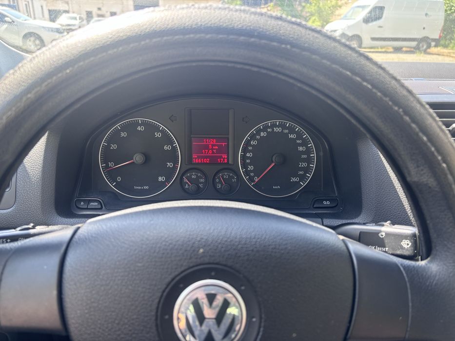 Volkswagen  Jetta 1.6 tsi