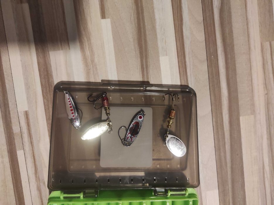 Воблери с кутия .