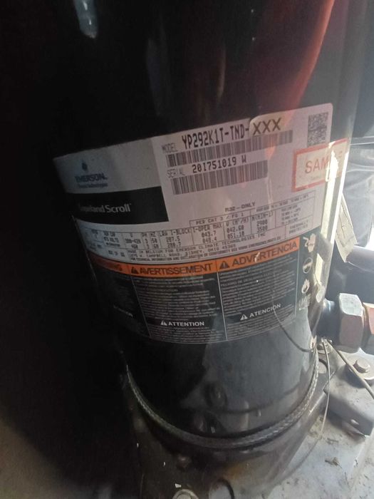 Vand / Inchiriez chiller SYSTEMAIR 170 KW