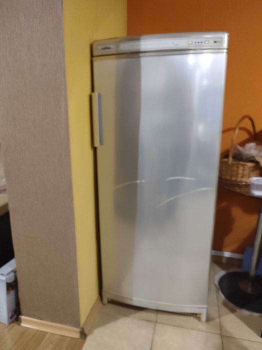 Вертикален фризер Siltal