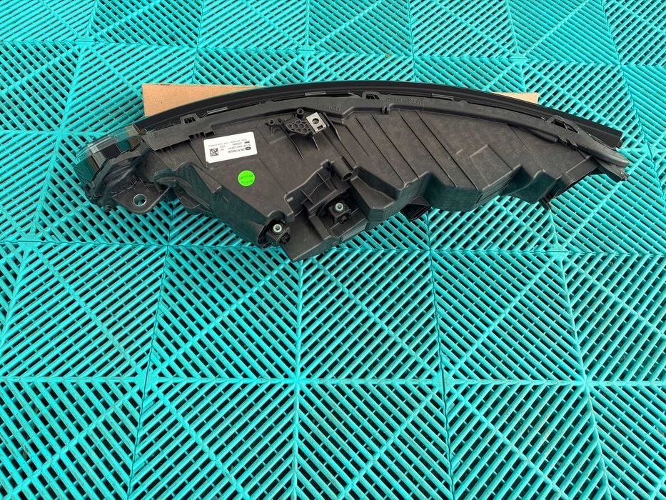 Far dreapta LED Low RT Land Rover Range Rover Evoque facelift L551 2024+ nou complet cu calculator original gri fumuriu