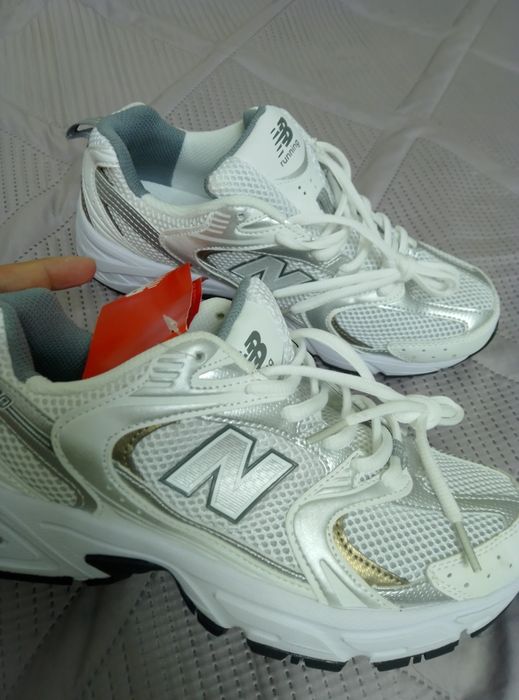Крассовки New balance 530