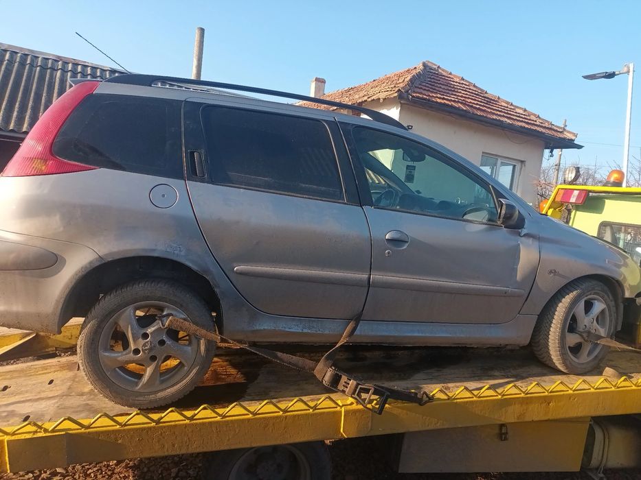 Пежо 206 комби 2000d 90 коня цяла на части