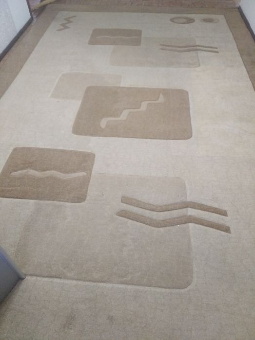 Продам ковер коричневого цвета