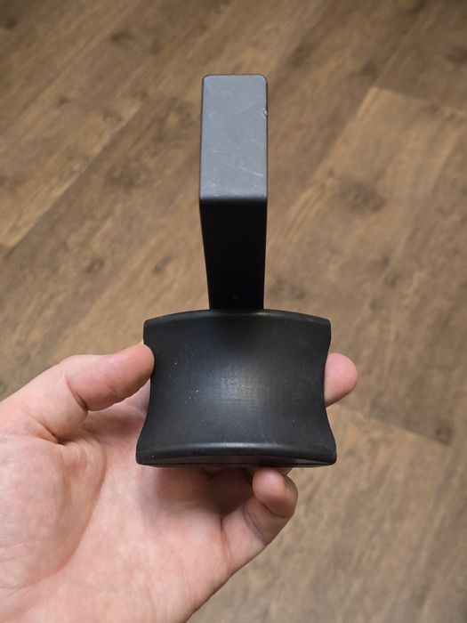 Подставка для наушников