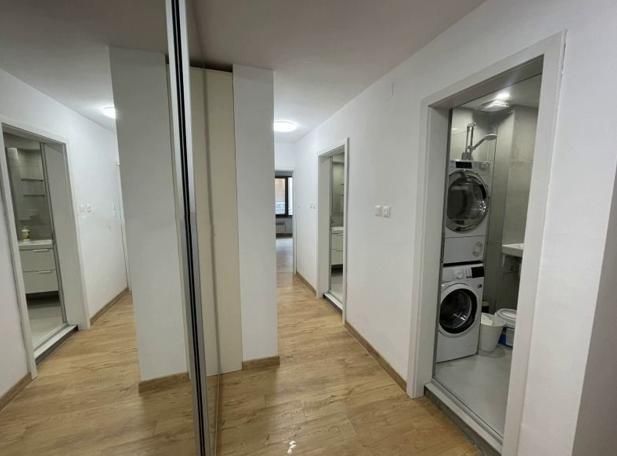 Дава се под наем Тристаен апартамент в София, Лозенец - 91 кв.м за 1000 € - Снимка #6