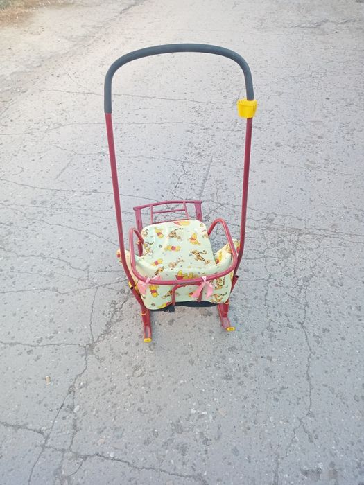 Продам санки детские