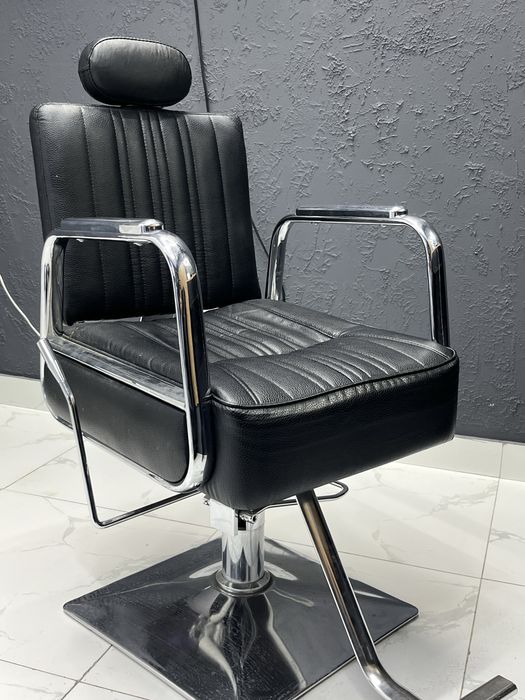 Продается барбер кресло