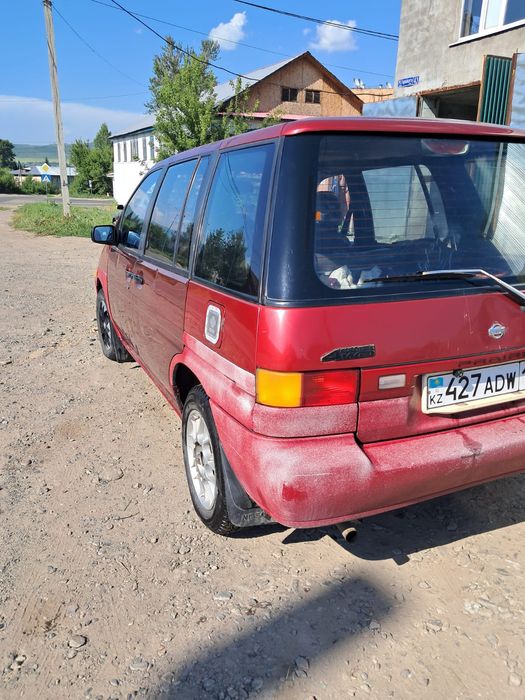 Продам Nissan Prairie 1994