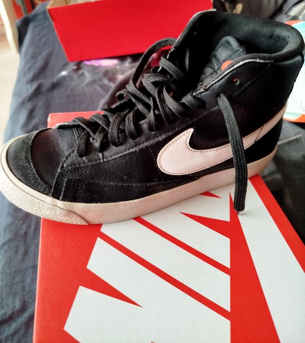Adidași Nike blazer mid 77 mărime 39