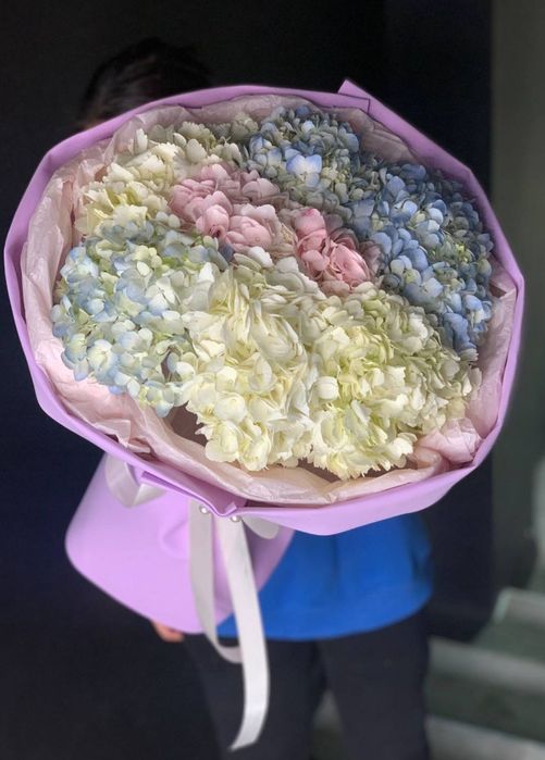 Цветы подарки розы