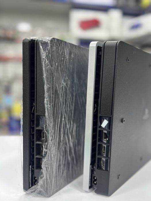 PlayStation 4slim в идеальном состоянии с гарантией