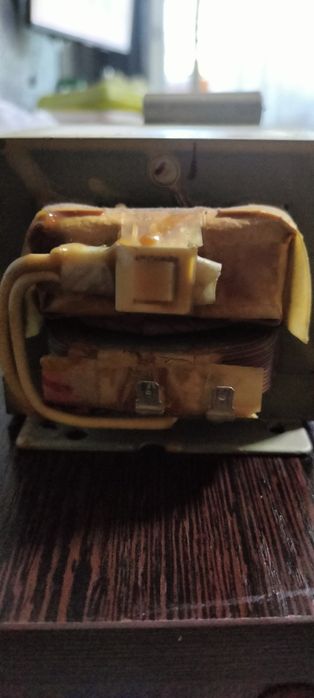 Продам б/у трансформатор для микроволновки (СВЧ) Самсунг, лдж.