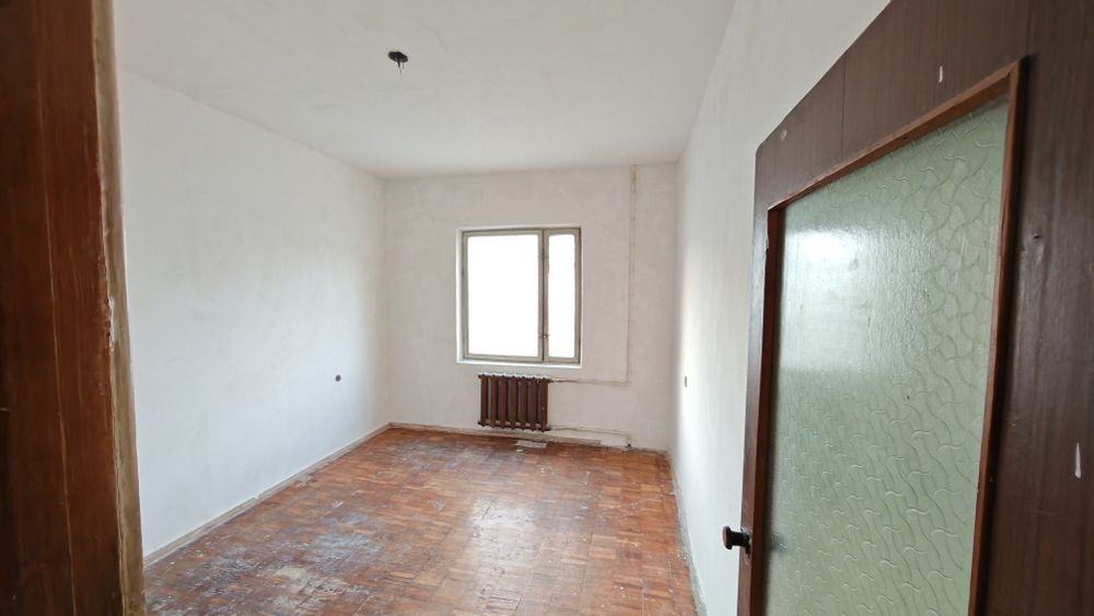 Сергели-4,  3-ком,  бал 2х6