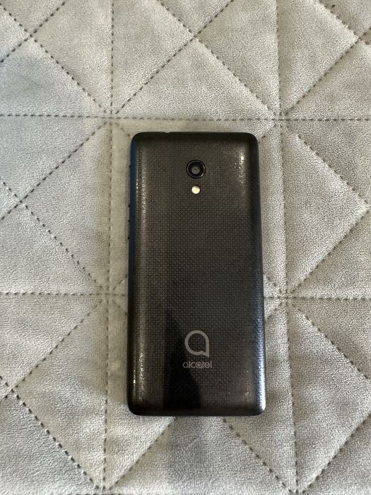 Смартфон Alcatel 1C