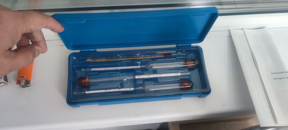 Дистилятор и бак