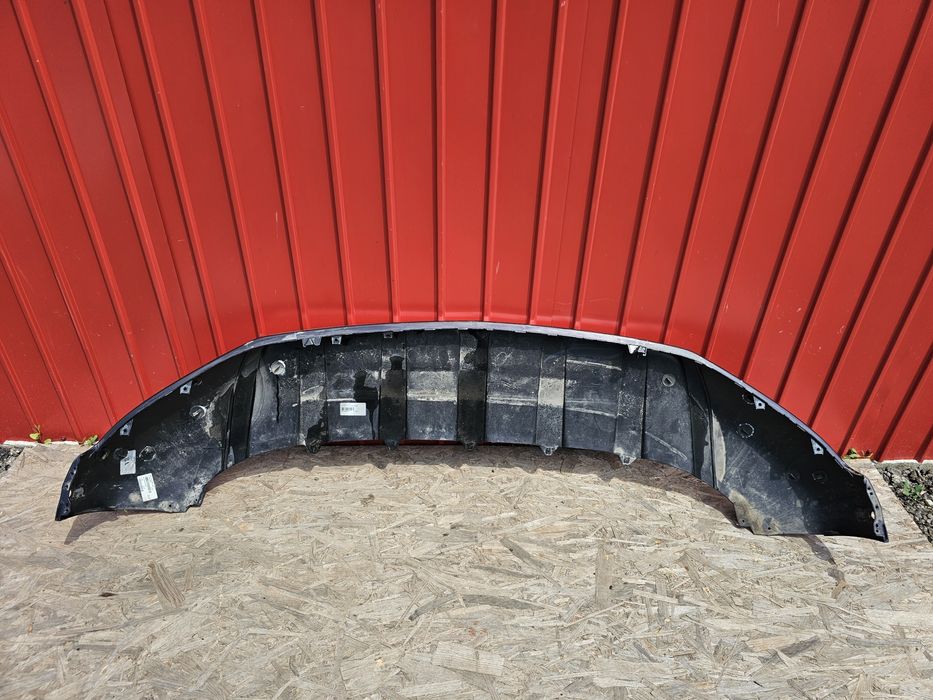 Spoiler bara fata Bentley Bentayga dupa 2016 cod 35A807093