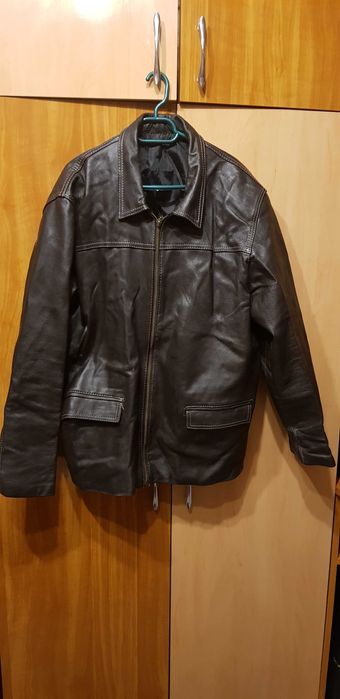 haina din piele stare f buna
