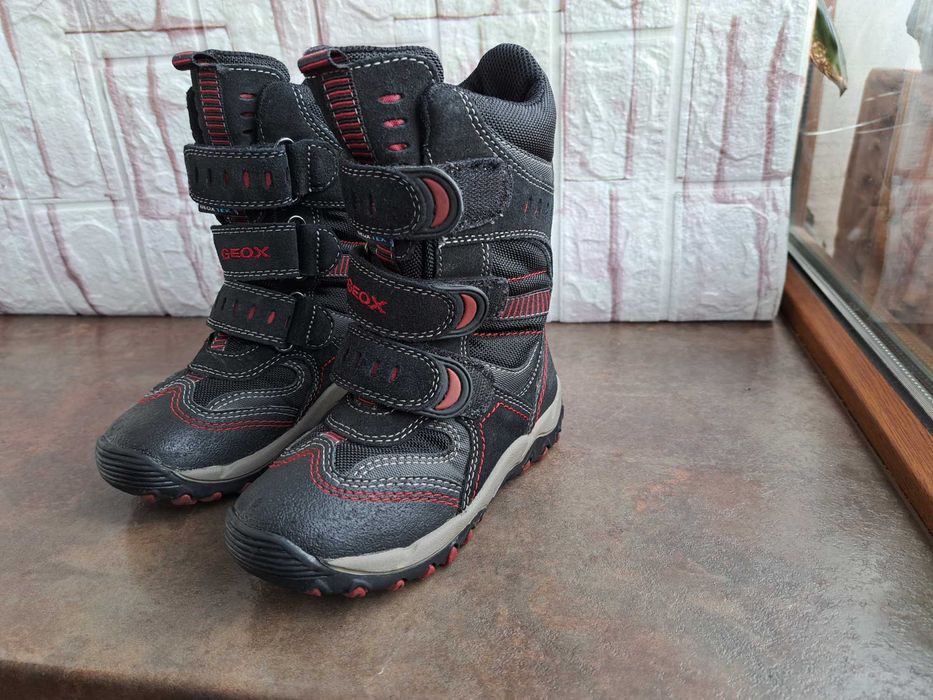детски ботуши,зимни обувки,боти,апрески,Geox номер26 за момче,геокс