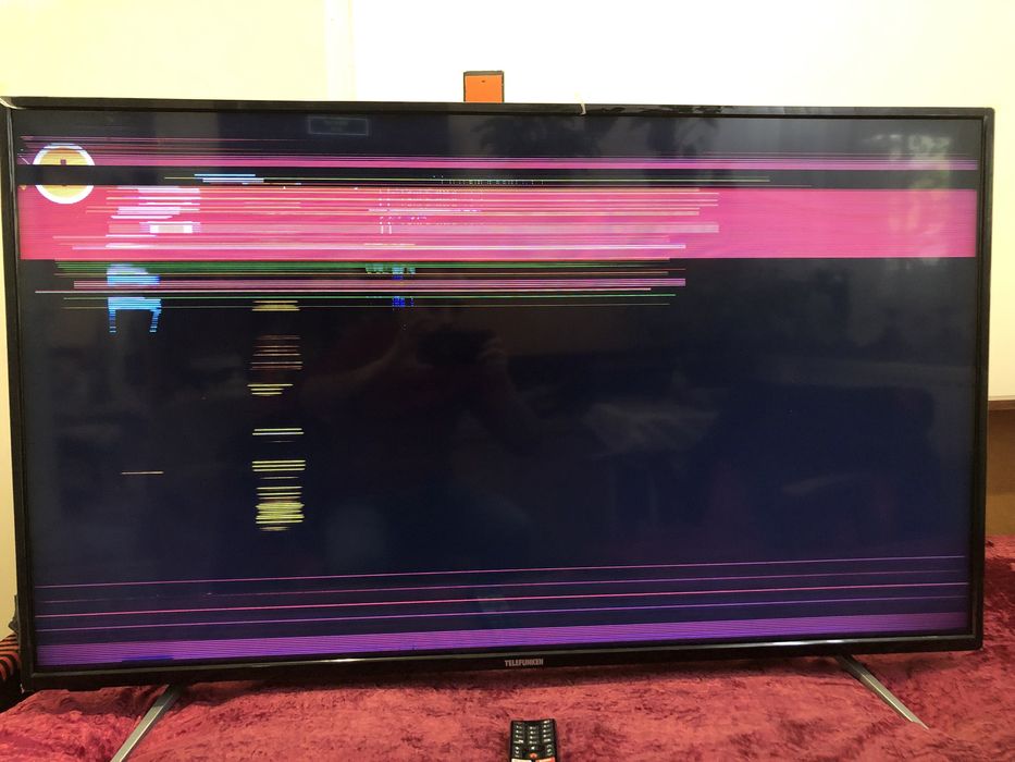 Телевизор Telefunken 50” (повредена матрица)