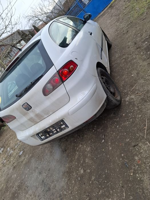 Vand haion complect +luneta seat ibiza în 2 usi