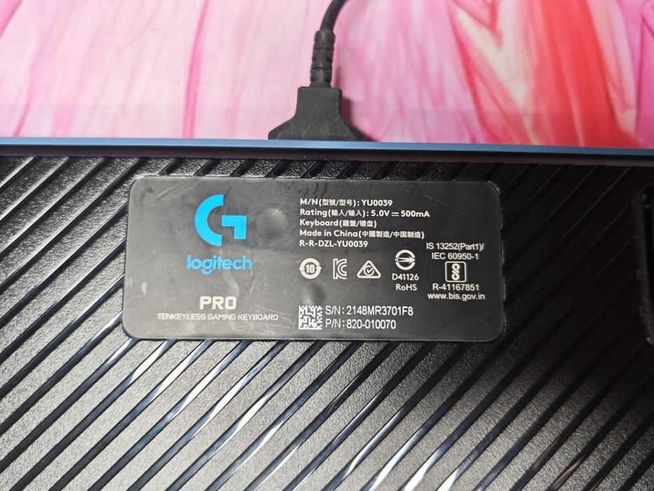 Logitech G Pro & LOL механична клавиатура brown swich