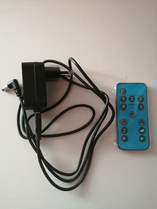 Leagăn electric cu telecomandă și conectare la priză