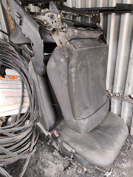 Запчасти на Мерседес 210