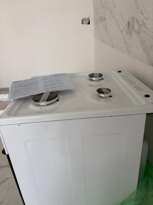 Газ плита новая