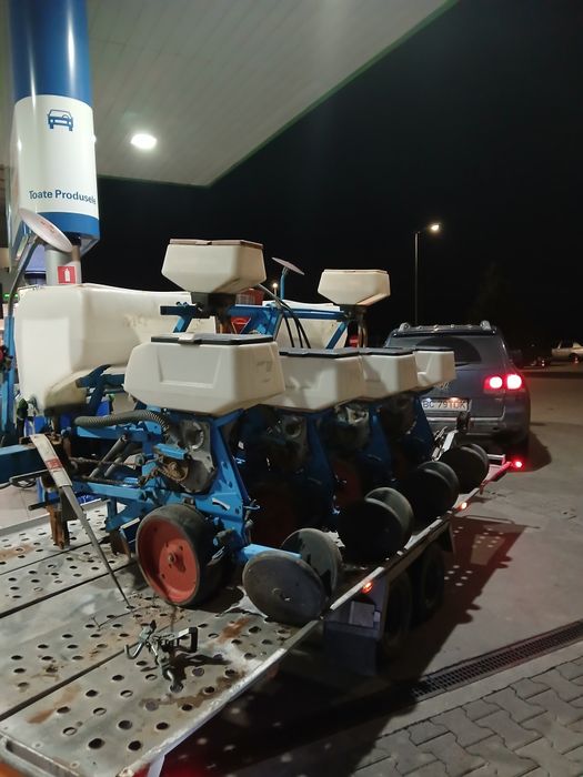 Vând gaspardo și monosem pe disc și monosem NG motor perkins și john d