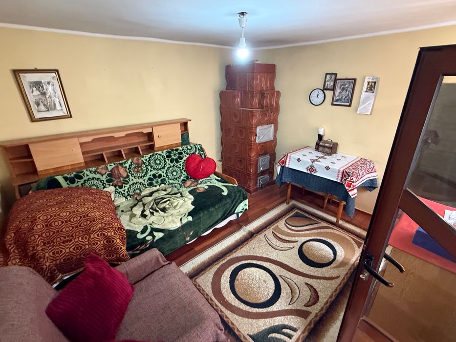 De vânzare casă cu 3 camere, zona Chercea