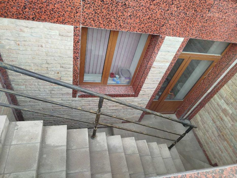 Тижорат ва хизмат учун нотурар жой объекти