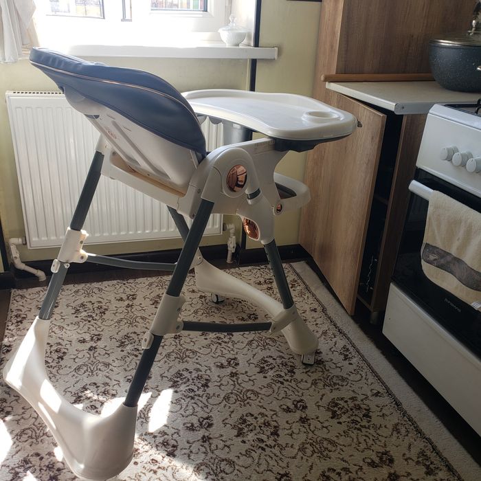 Стул для кормление детей!