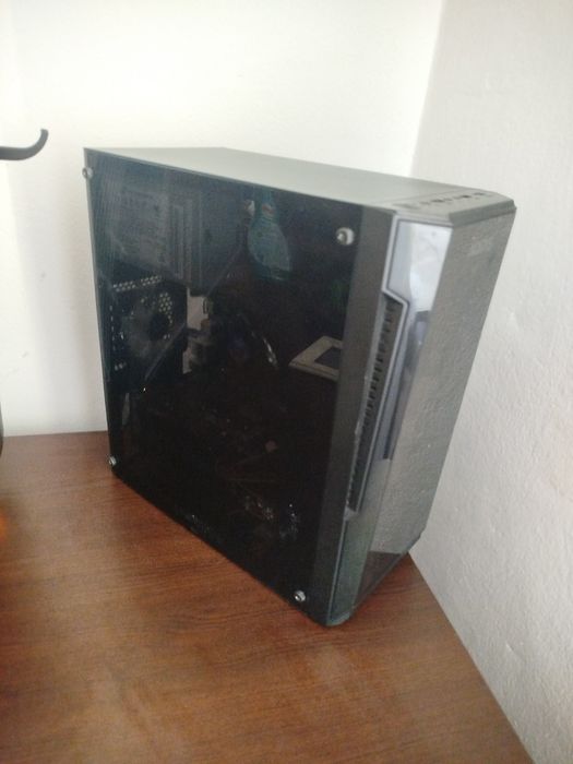Vând pc gaming + monitor