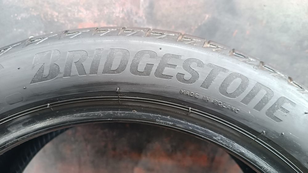 225/45/17 Bridgestone Дот 0523