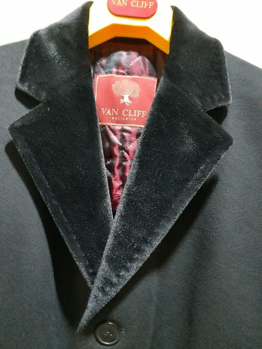 Продам новое мужское пальто