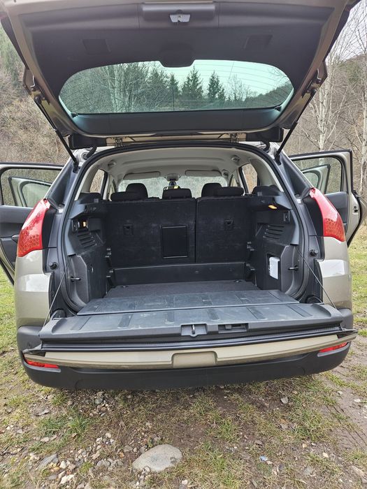 Peugeot 3008 an 20011 benzina manuala.