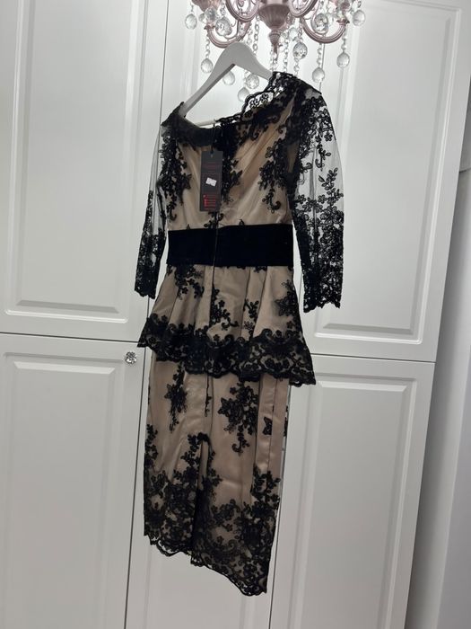 Vand rochie dantela