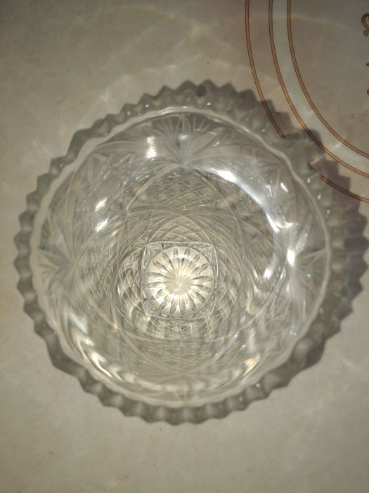 Хрустальная ваза