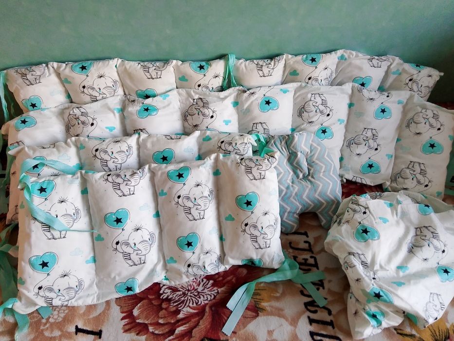 Бортики в кроватку