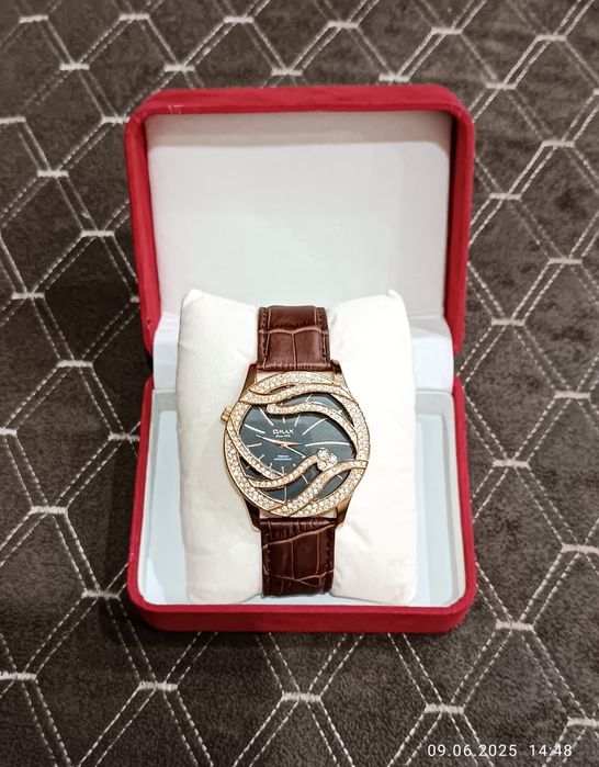 Часы кварцевые OMAX IB06