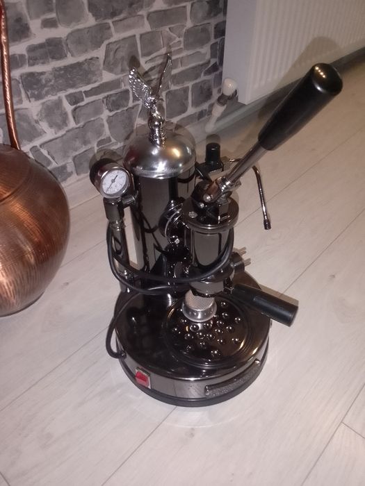 Vând aparat de cafea profesional