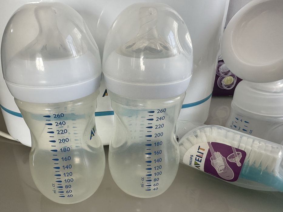 PHILIPS AVENT SCD293/00 Стартов комплект за кърмене с ръчна помпа за кърма NATURAL (чисто нова)