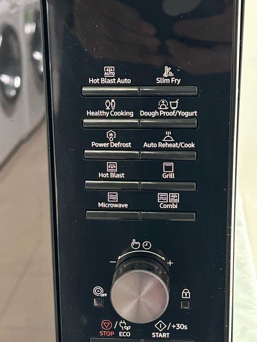 Mикровълнова фурна Samsung 28 l (С горещ въздух и Грил) – 900W