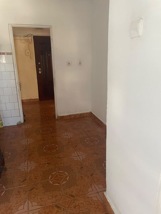 Se ofera spre vanzare apartament cu 2 camere decomandat