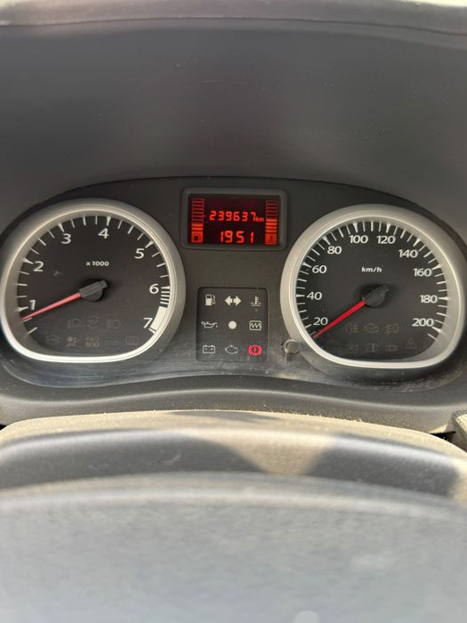 Dacia Duster 1.6 benzina cu clima