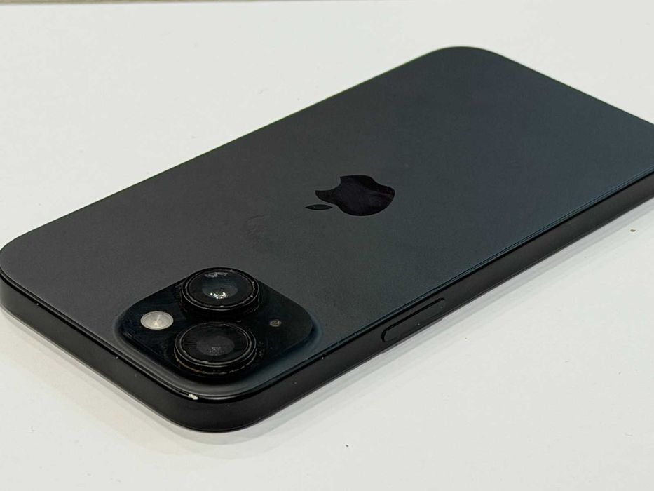 Apple iPhone 15 128GB- 82%